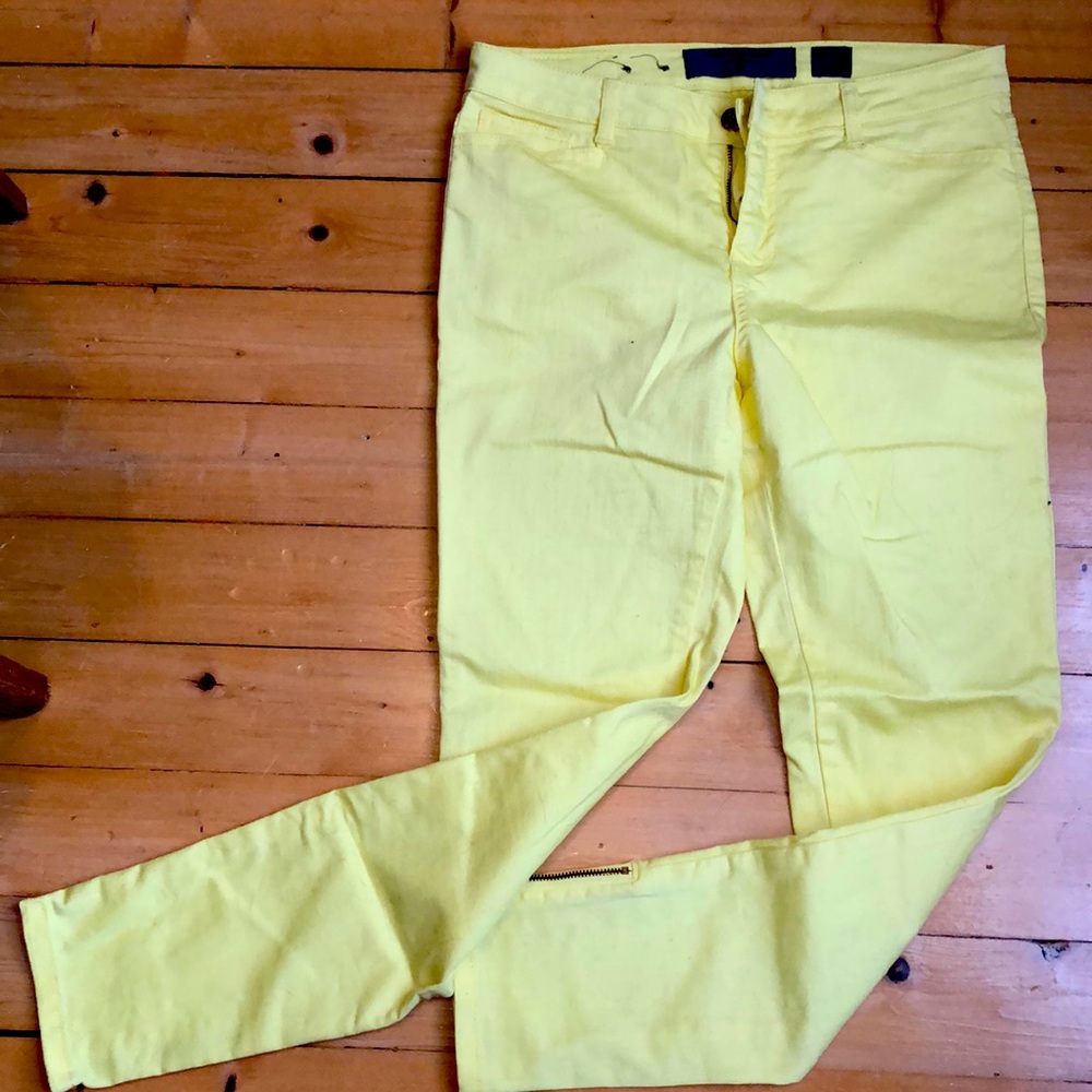 Pants with zippered ankles